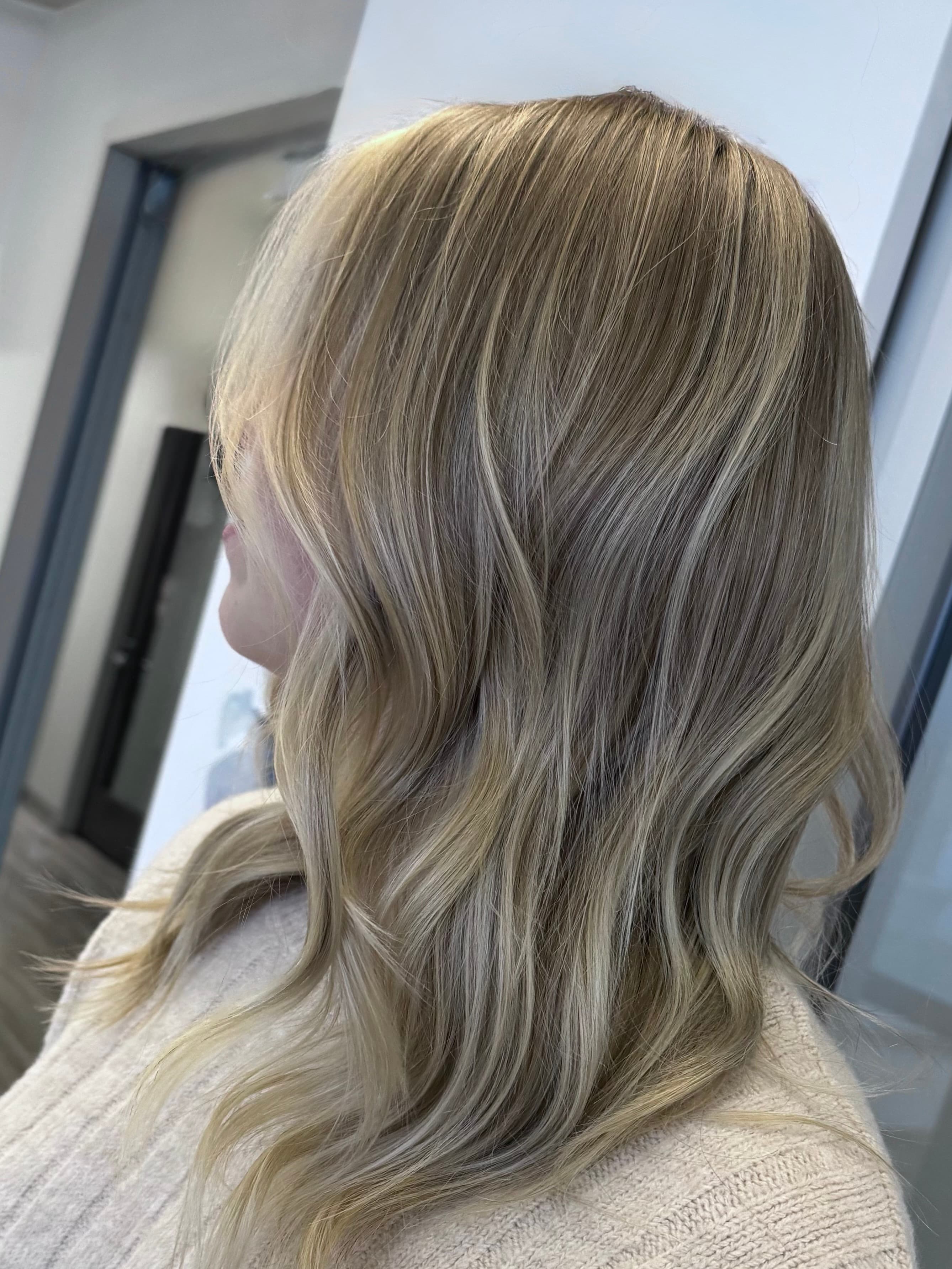 signature lived in hair color